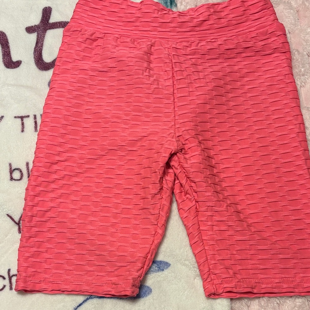 Women's Pink Textured Shorts